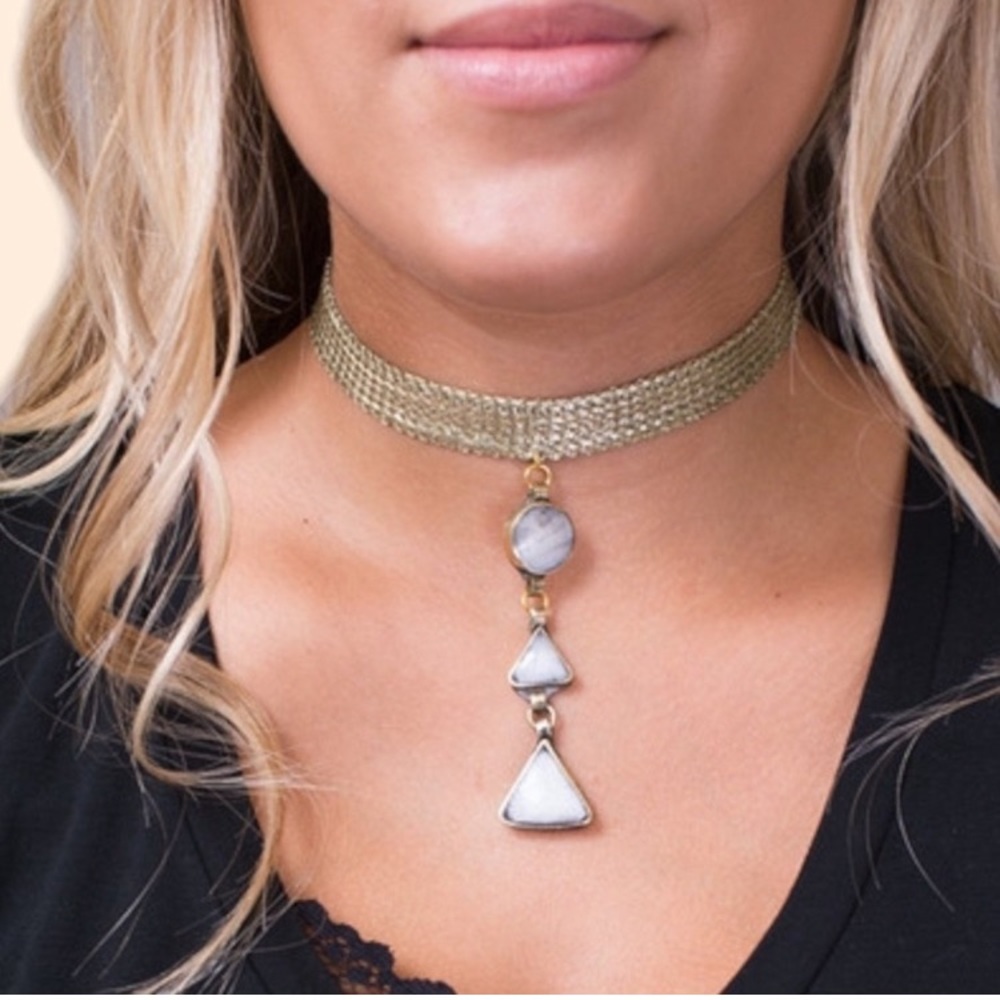 NWT Vanessa Mooney Gold Stone Choker
